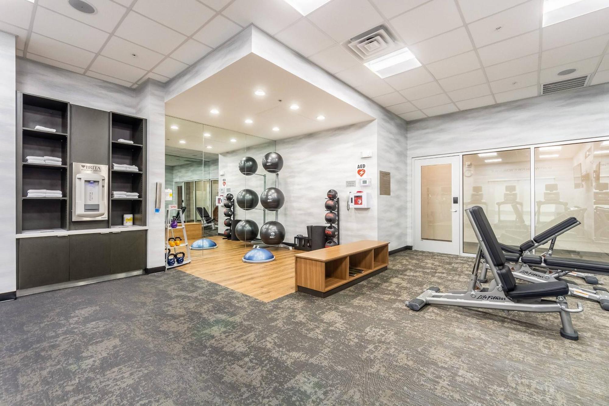 Fairfield Inn & Suites Dallas Arlington South Bagian luar foto